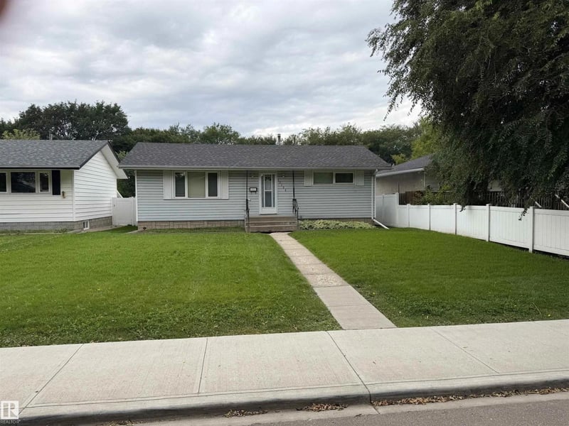 12124 51 ST NW, Edmonton, Alberta, T5W3G9, Edmonton, Alberta — photo 1 of 5