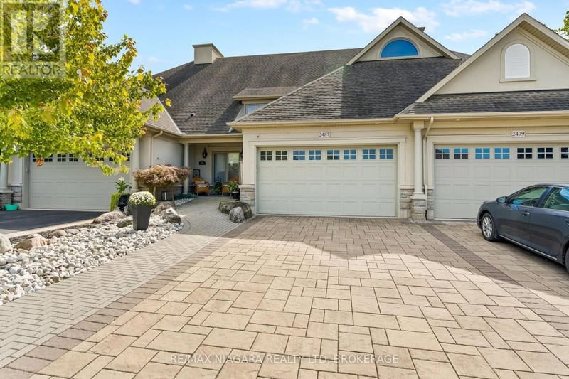 2487 WALKER Court, Niagara Falls (Stamford), Ontario, L2J0A2, Niagara Falls (Stamford), Ontario — photo 1 of 5