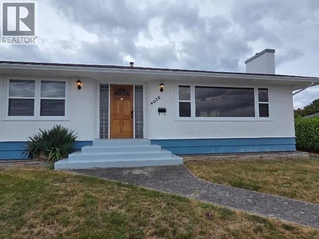4038 WHALEN AVE, Powell River, British Columbia, V8A2T7, Powell River, British Columbia — photo 1 of 5