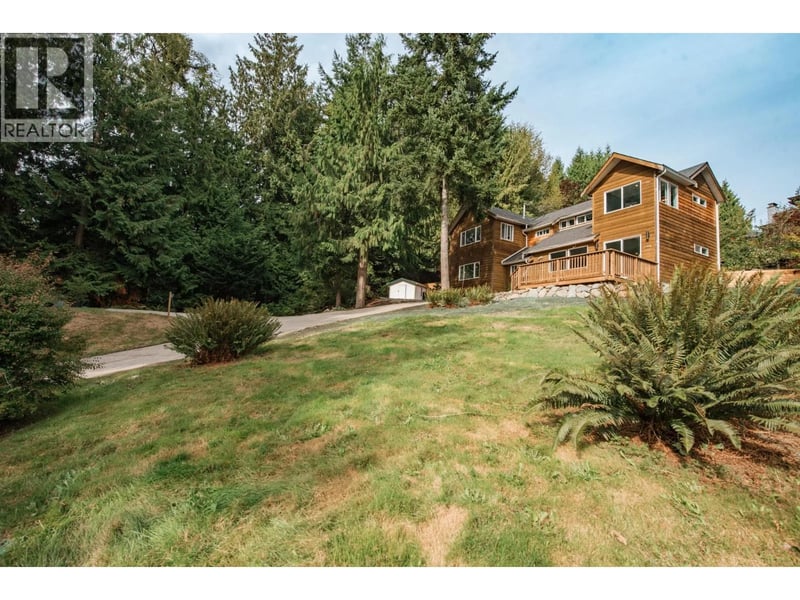 1646 GRANDVIEW Road, Gibsons, British Columbia, V0N1V5, Gibsons, British Columbia — photo 1 of 5