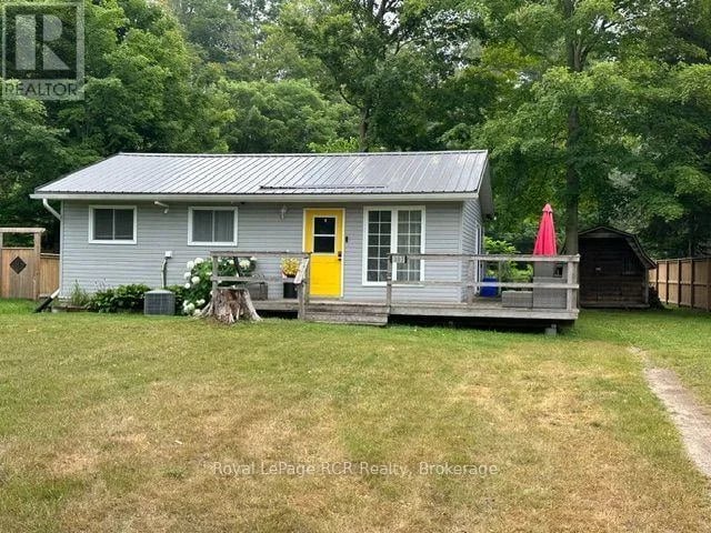 107 Seneca Street, Huron-Kinloss, Ontario, N2Z2X3, Huron-Kinloss, Ontario — photo 1 of 5