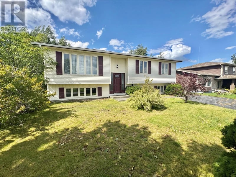 13 Shallow Street, Grand Falls Windsor, Newfoundland & Labrador, A2A2X1, Grand Falls Windsor, Newfoundland & Labrador — photo 1 of 5