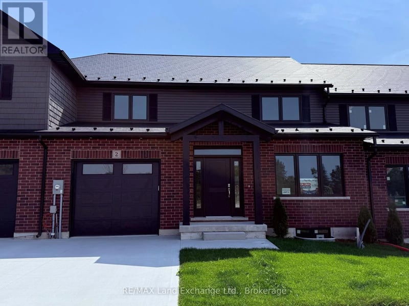 #Unit 2 8 GOLF LINKS Road, Kincardine, Ontario, N2Z0G1, Kincardine, Ontario — photo 1 of 5