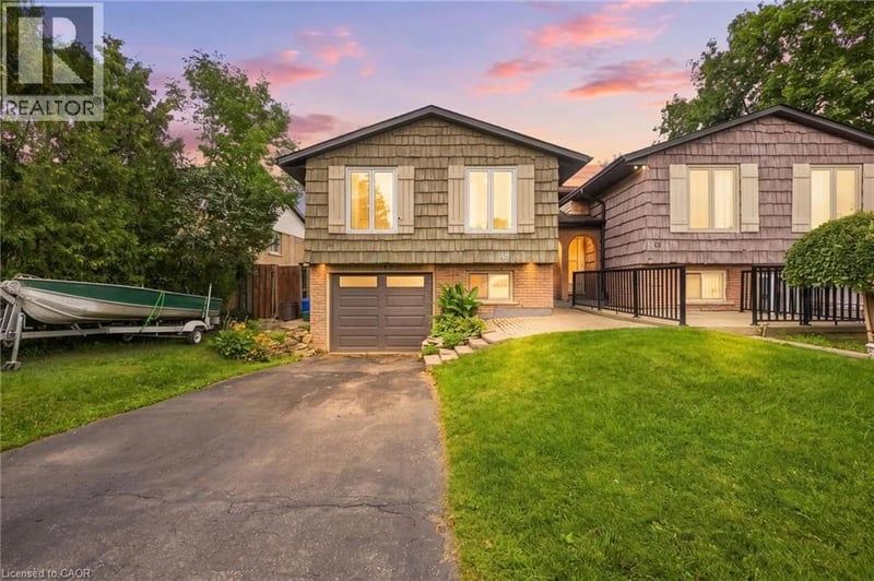 49 MARKSON Crescent, Hamilton, Ontario, L8T4W3, Hamilton, Ontario — photo 1 of 5