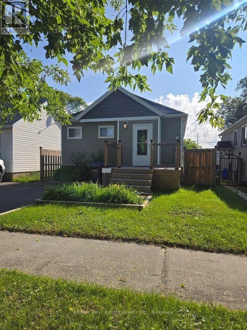 734 Franklin Street South, Thunder Bay (Westfort), Ontario, P7E1R9, Thunder Bay (Westfort), Ontario — photo 1 of 5