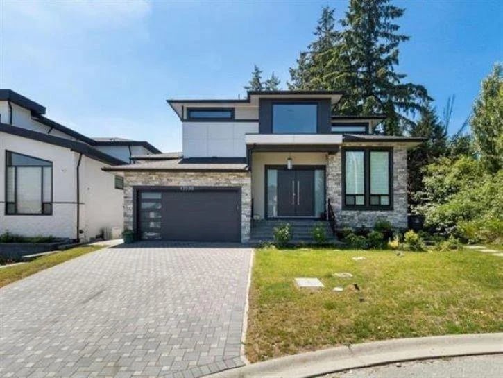 17030 79A Avenue, Surrey, British Columbia, V4N0C6, Surrey, British Columbia — photo 1 of 5