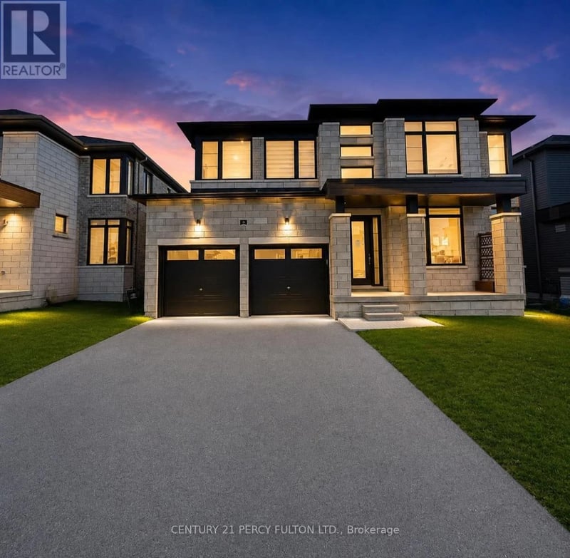 10 Rosanne Circle, Wasaga Beach, Ontario, L9Z0N4, Wasaga Beach, Ontario — photo 1 of 5