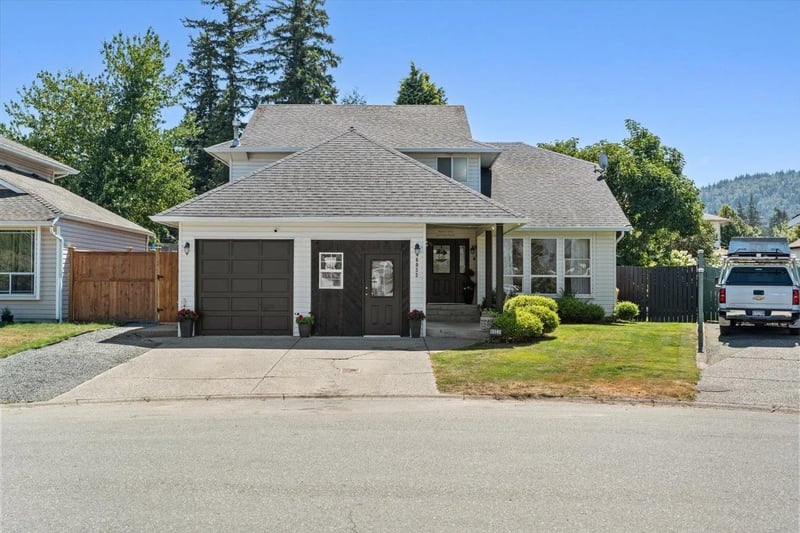 6033 GLENROY Drive, Chilliwack, British Columbia, V2R2H8, Chilliwack, British Columbia — photo 1 of 5