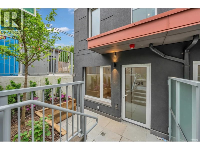 1726 TEMPLETON Drive, Vancouver, British Columbia, V5N0K2, Vancouver, British Columbia — photo 1 of 5