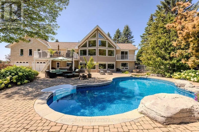 101 Biederman Road, North Algona Wilberforce, Ontario, K0J1X0, North Algona Wilberforce, Ontario — photo 1 of 5