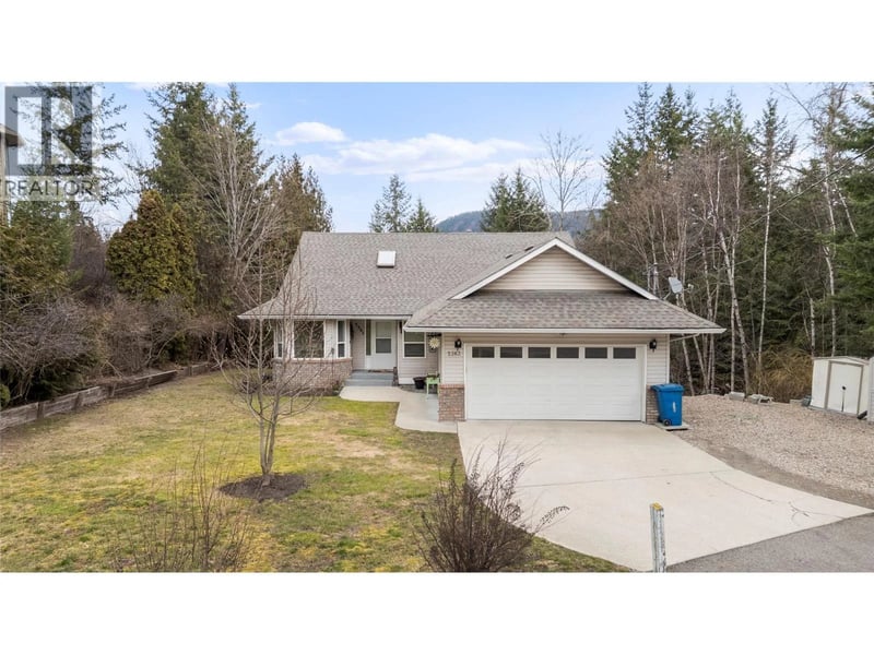 2363 Pleasant Dale Road, Blind Bay, British Columbia, V0E1H1, Blind Bay, British Columbia — photo 1 of 5