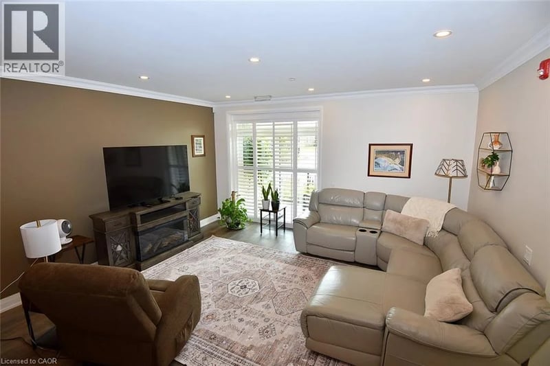 #114 830 MEGSON Terrace, Milton, Ontario, L9T9M7, Milton, Ontario — photo 1 of 5