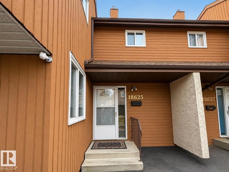 18625 66 AV NW, Edmonton, Alberta, T5T2M3, Edmonton, Alberta — photo 1 of 5