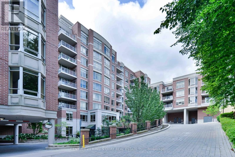 #510 10101 Yonge Street, Richmond Hill (Crosby), Ontario, L4C0V6, Richmond Hill (Crosby), Ontario — photo 1 of 5