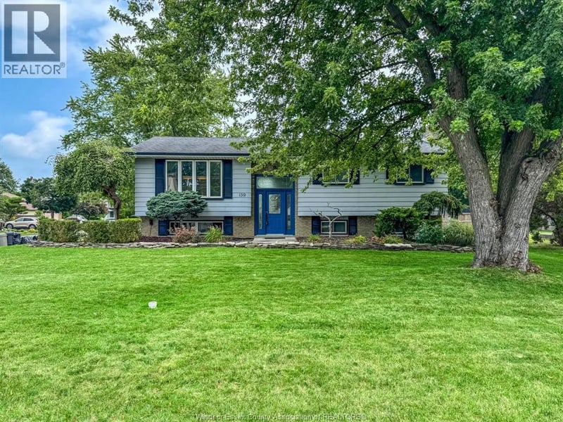 159 DUCHARME, Lakeshore, Ontario, N0R1A0, Lakeshore, Ontario — photo 1 of 5