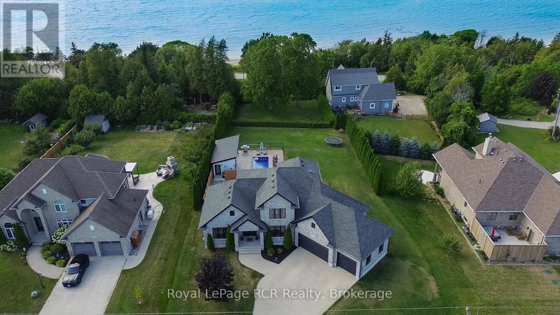 906 Parkplace Place, Huron-Kinloss, Ontario, N2Z0C4, Huron-Kinloss, Ontario — photo 1 of 5