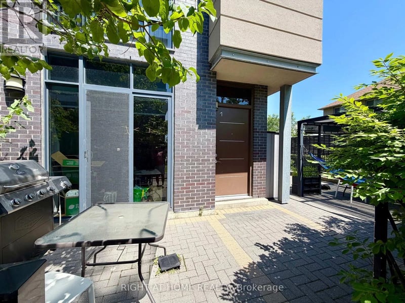 #15 1 Valhalla Inn Road, Toronto (Islington-City Centre West), Ontario, M9B1S9, Toronto (Islington-City Centre West), Ontario — photo 1 of 5