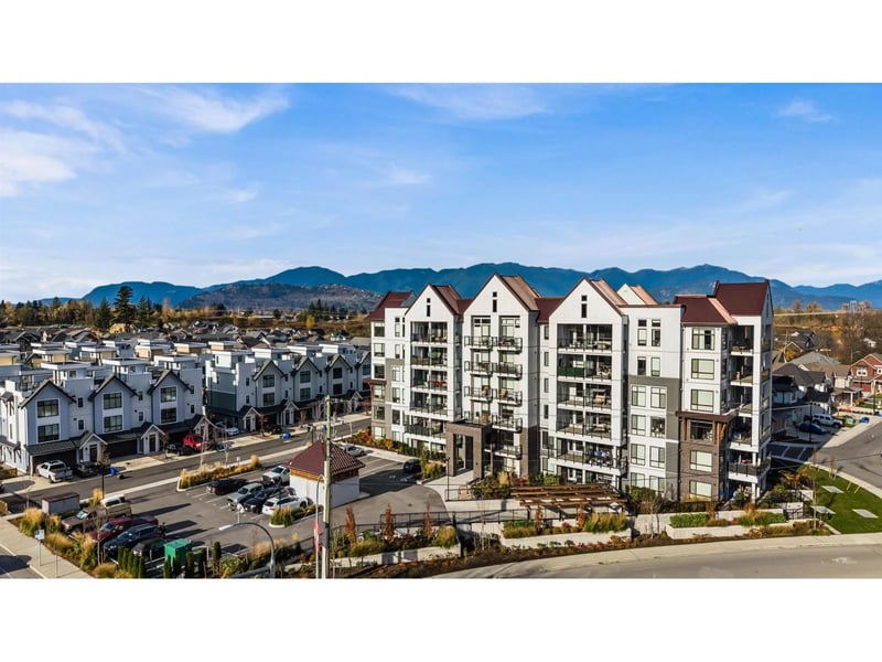 #203 6045 CHILLIWACK RIVER Road, Chilliwack, British Columbia, V2R6L5, Chilliwack, British Columbia — photo 1 of 5