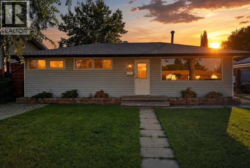 3814 58 Avenue, Red Deer, Alberta, T4N4T4, Red Deer, Alberta — photo 1 of 5