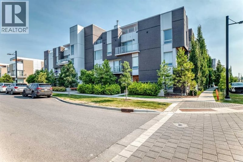 3130 Thirsk Street Northwest, Calgary, Alberta, T3B6H4, Calgary, Alberta — photo 1 of 5