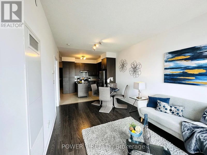 #801 277 South Park Road, Markham (Commerce Valley), Ontario, L3T0B7, Markham (Commerce Valley), Ontario — photo 1 of 5