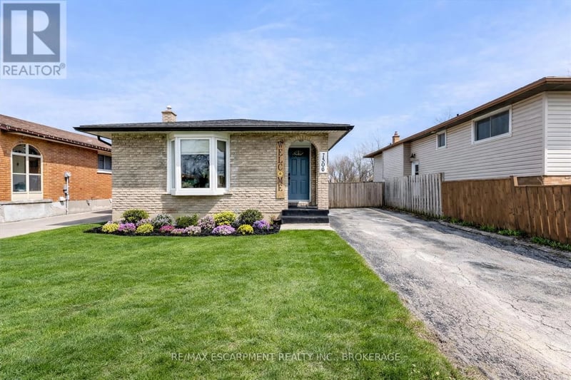7506 Jubilee Drive, Niagara Falls (Marineland), Ontario, L2G7J5, Niagara Falls (Marineland), Ontario — photo 1 of 5