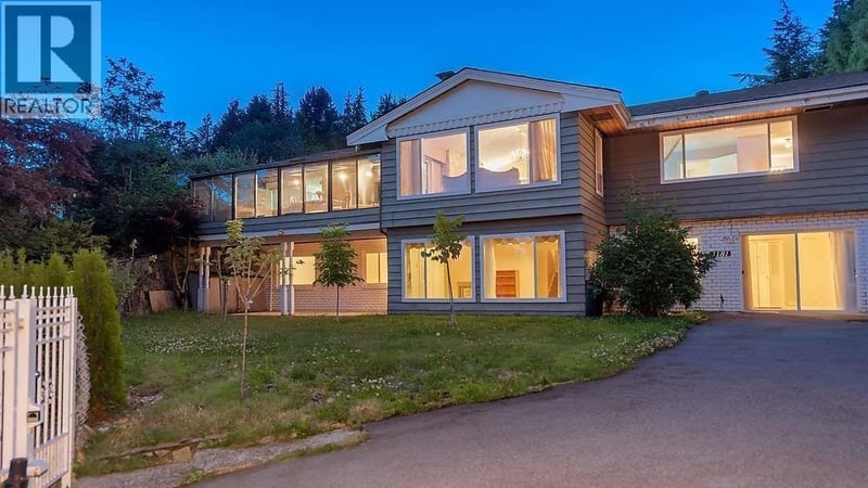 1181 CHARTWELL Drive, West Vancouver, British Columbia, V7S2R1, West Vancouver, British Columbia — photo 1 of 5
