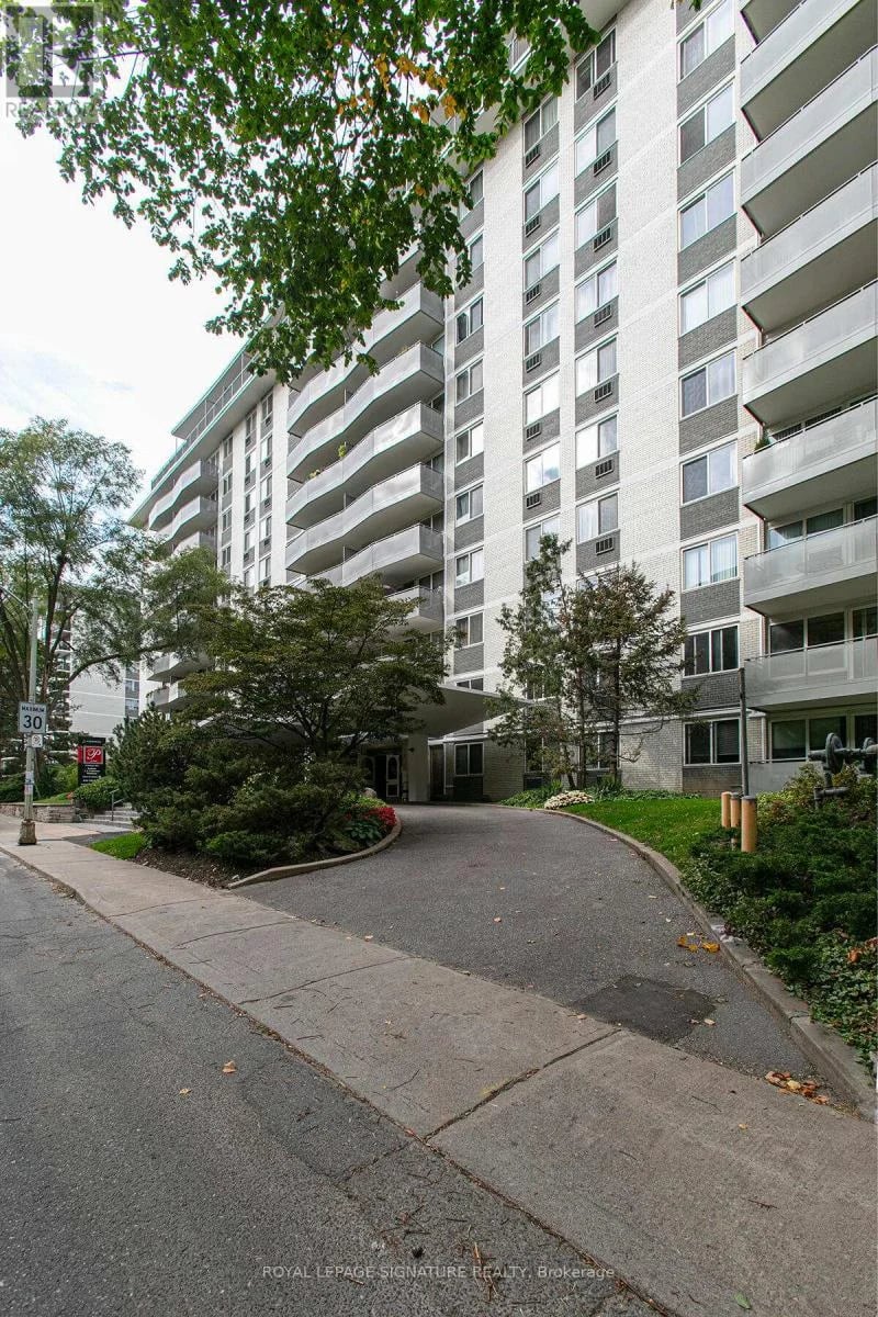 #201 10 Shallmar Boulevard, Toronto (Forest Hill North), Ontario, M5N1J4, Toronto (Forest Hill North), Ontario — photo 1 of 5