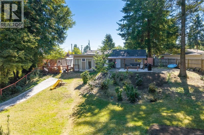 608 Brookeside Place, Nanaimo, British Columbia, V9R5T8, Nanaimo, British Columbia — photo 1 of 5