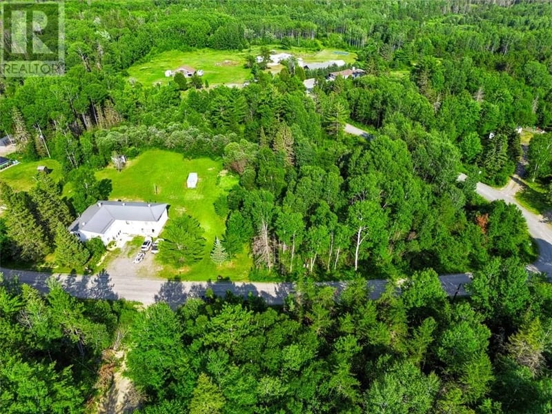 318 Chain Lake Road, Wahnapitae, Ontario, P0M3C0, Wahnapitae, Ontario — photo 1 of 5