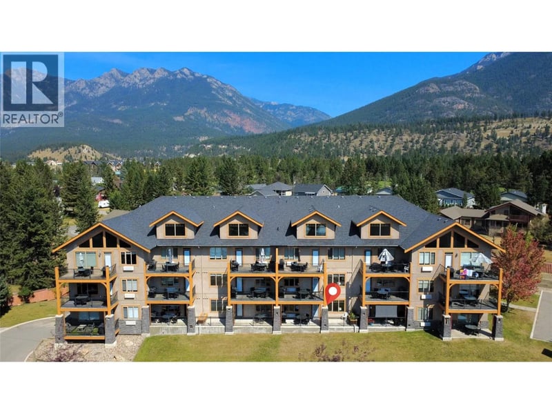 #713 E 700 BIGHORN Boulevard, Radium Hot Springs, British Columbia, V0B1M0, Radium Hot Springs, British Columbia — photo 1 of 5
