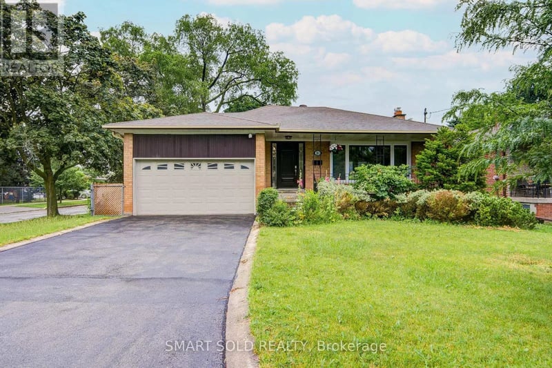 285 Churchill Avenue, Toronto (Willowdale West), Ontario, M2R1E5, Toronto (Willowdale West), Ontario — photo 1 of 5