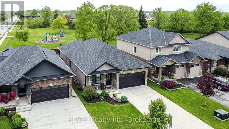 15 Willowbrook Drive, Welland (West Welland), Ontario, L3C0G1, Welland (West Welland), Ontario — photo 1 of 5