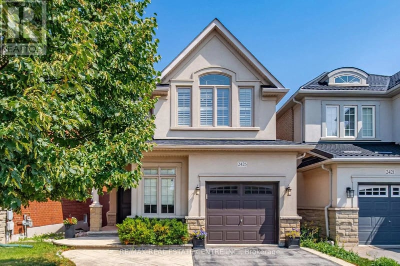 2425 QUETICO Crescent, Oakville (WM Westmount), Ontario, L6M0R4, Oakville (WM Westmount), Ontario — photo 1 of 5