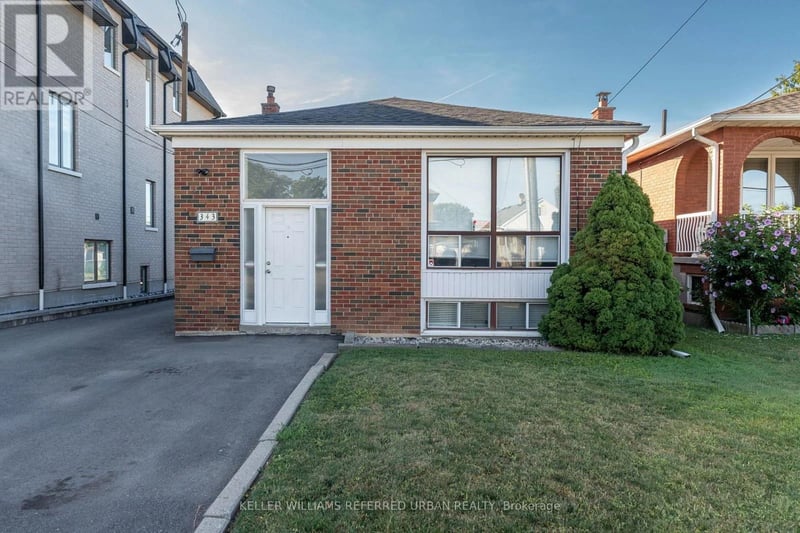 #Lower 343 Ranee Avenue, Toronto (Yorkdale-Glen Park), Ontario, M6A1N9, Toronto (Yorkdale-Glen Park), Ontario — photo 1 of 5