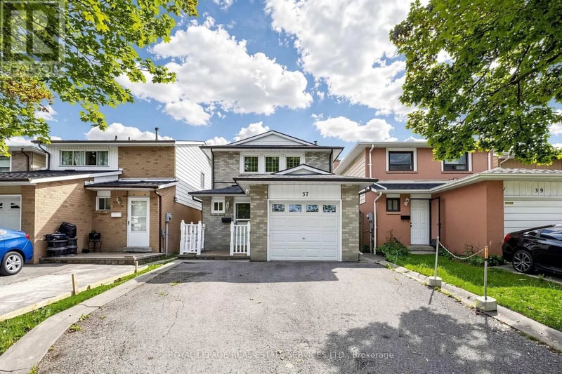 37 Woodsview Avenue, Toronto (West Humber-Clairville), Ontario, M9W6B9, Toronto (West Humber-Clairville), Ontario — photo 1 of 5