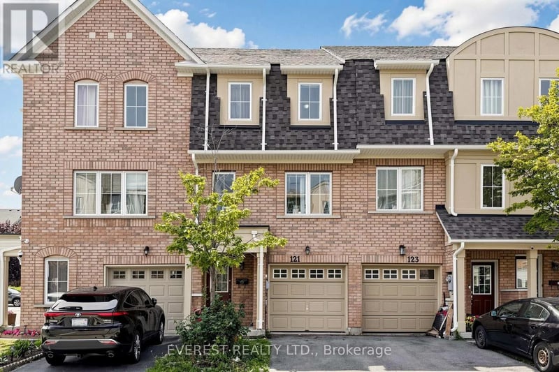 121 Jenkinson Way, Toronto (Dorset Park), Ontario, M1P5H5, Toronto (Dorset Park), Ontario — photo 1 of 5