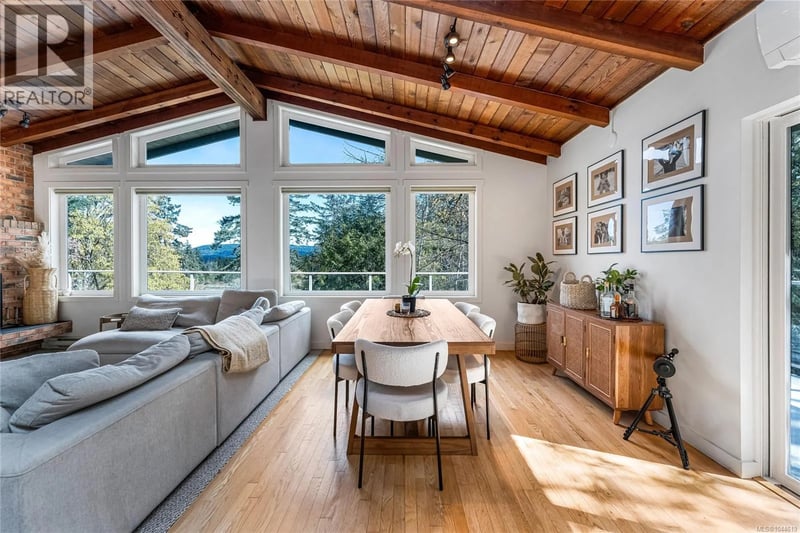 2083 North End Road, Salt Spring, British Columbia, V8K1E1, Salt Spring, British Columbia — photo 1 of 5