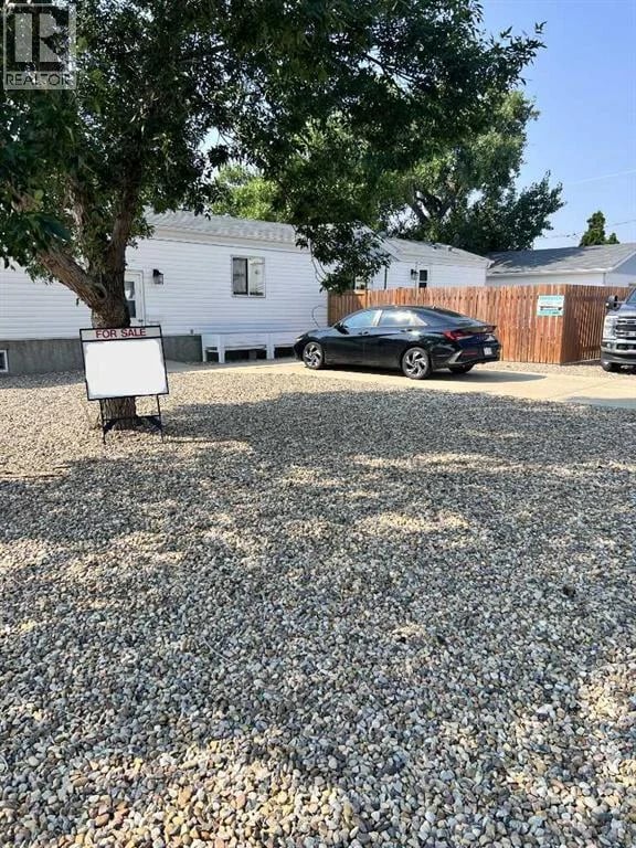 602 7 Street Southeast, Redcliff, Alberta, T0J2P2, Redcliff, Alberta — photo 1 of 5