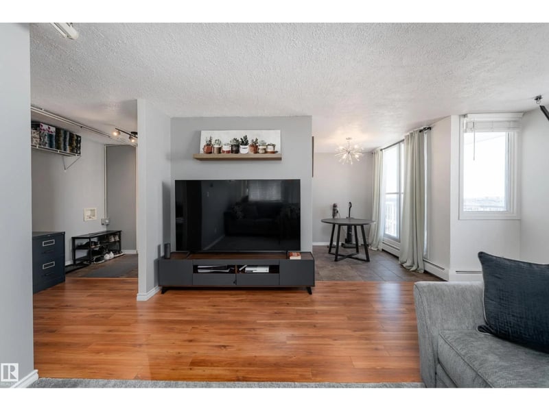 #1601 12141 JASPER AV NW, Edmonton, Alberta, T5N3X8, Edmonton, Alberta — photo 1 of 5