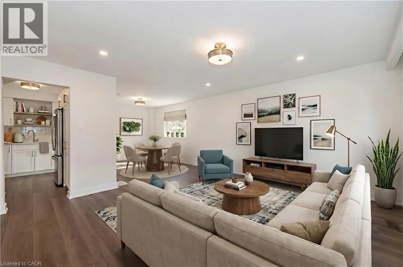 108 DELAWANA Drive, Hamilton, Ontario, L8E1G4, Hamilton, Ontario — photo 1 of 5