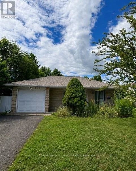 112 Sidney Street, Belleville (Belleville Ward), Ontario, K8P3Y9, Belleville (Belleville Ward), Ontario — photo 1 of 5