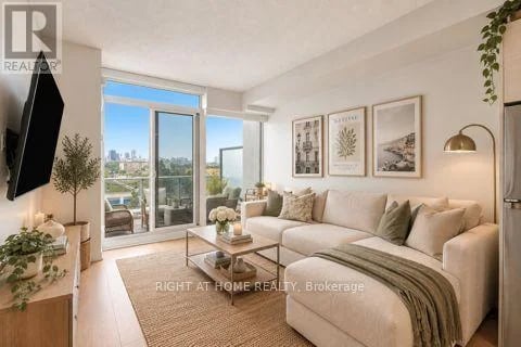 #219 72 ESTHER SHINER Boulevard, Toronto (Bayview Village), Ontario, M2K0C4, Toronto (Bayview Village), Ontario — photo 1 of 5