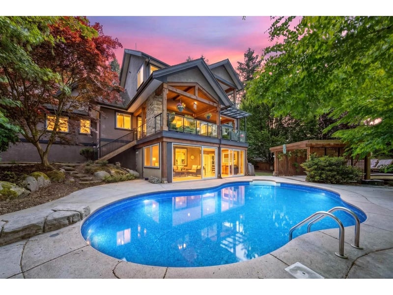 14057 28 Avenue, Surrey, British Columbia, V4P0A3, Surrey, British Columbia — photo 1 of 5