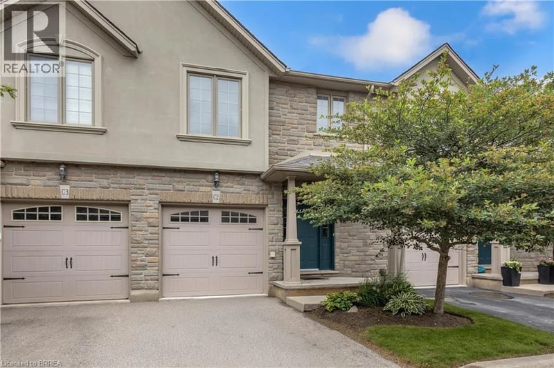 #C2 12 BRANTWOOD PARK Road, Brantford, Ontario, N3P1G2, Brantford, Ontario — photo 1 of 5