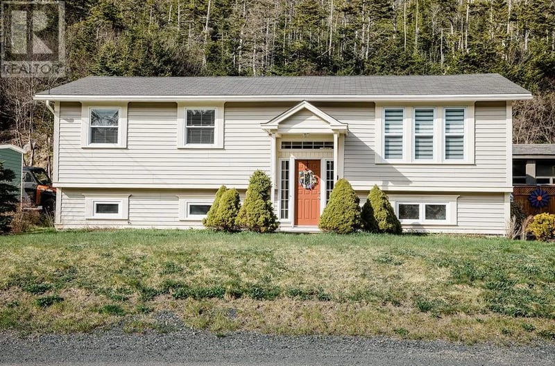 34 Point Verde Road, Placentia, Newfoundland & Labrador, A0B2Y0, Placentia, Newfoundland & Labrador — photo 1 of 5