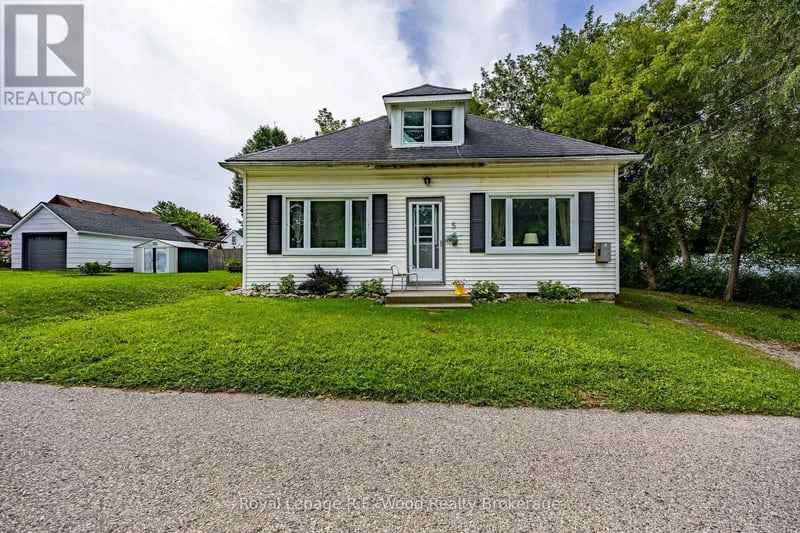 5 FIRST Alley, Tillsonburg, Ontario, N4G5P7, Tillsonburg, Ontario — photo 1 of 5