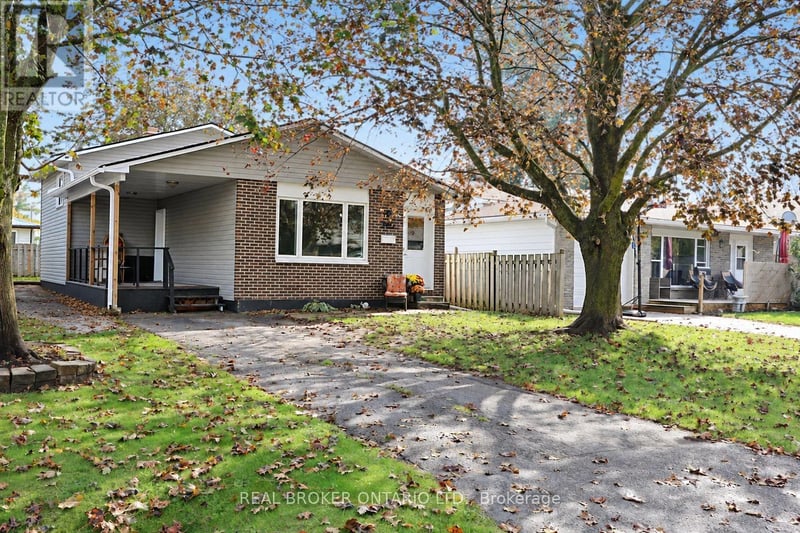 295 Crawford Street, Orillia, Ontario, L3V6X2, Orillia, Ontario — photo 1 of 5