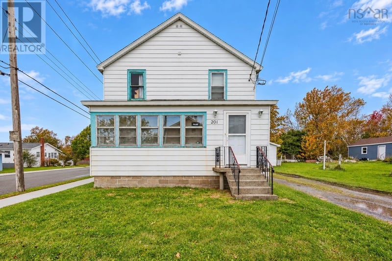 201 Vulcan Avenue, Sydney, Nova Scotia, B1P5X1, Sydney, Nova Scotia — photo 1 of 5