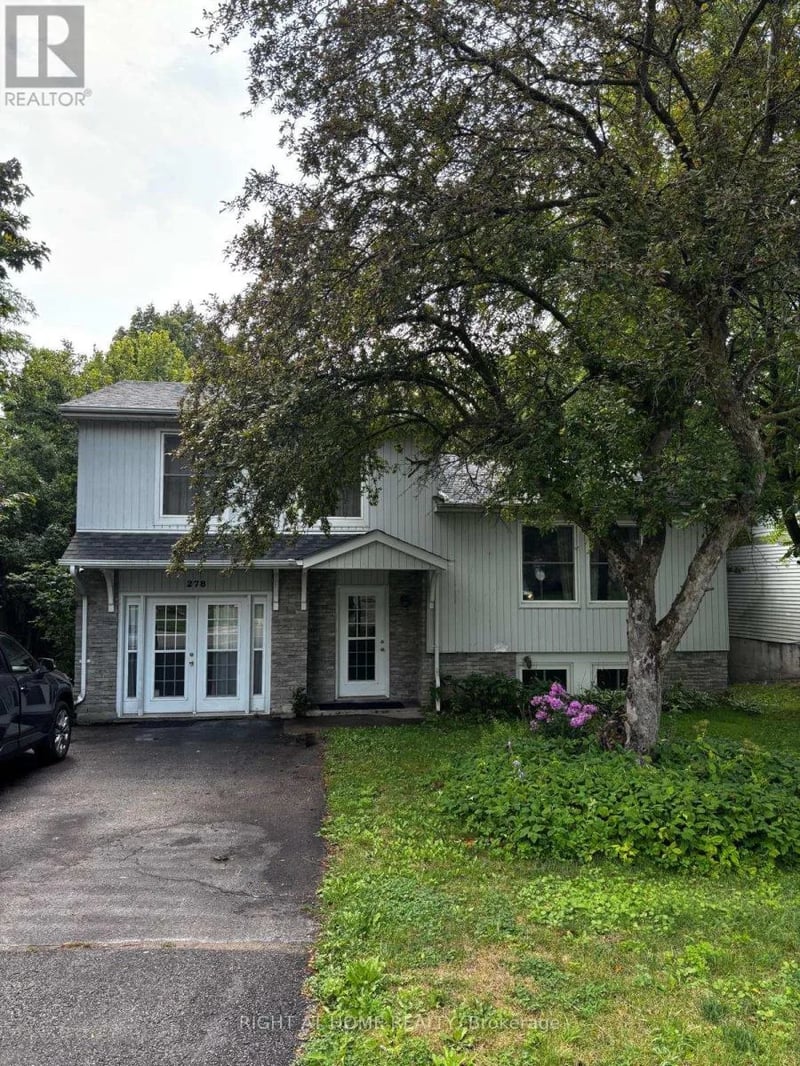 #Upper 278 Waratah Avenue, Newmarket (Huron Heights-Leslie Valley), Ontario, L3Y5J2, Newmarket (Huron Heights-Leslie Valley), Ontario — photo 1 of 5